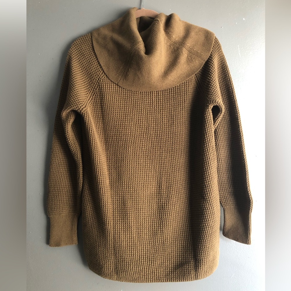 Michael Kors Cozy olive green Turtleneck Sweater - Picture 9 of 10